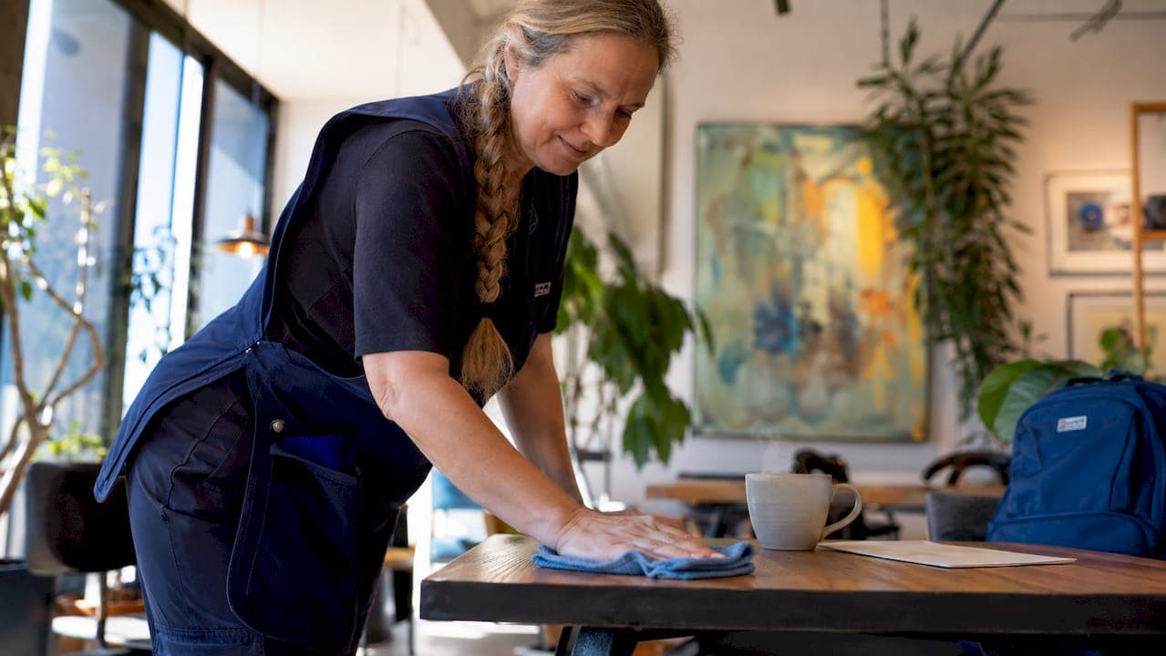 Saker att minnas vid kontorsstädning: komplett guide